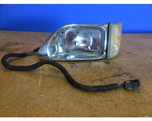 INTERNATIONAL 9400I HEADLAMP ASSEMBLY