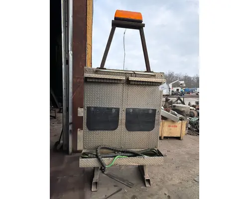 INTERNATIONAL 9400I Headache Rack