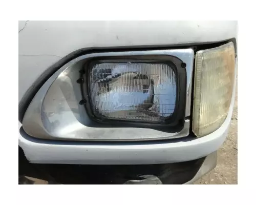 INTERNATIONAL 9400I Headlamp Assembly