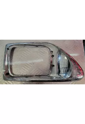 INTERNATIONAL 9400I Headlamp Bezel 