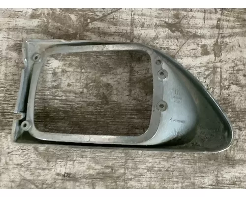 INTERNATIONAL 9400I Headlamp DoorCover