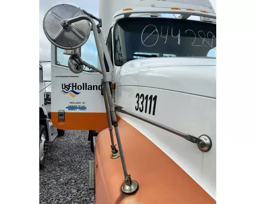 INTERNATIONAL 9400I Hood Mirror