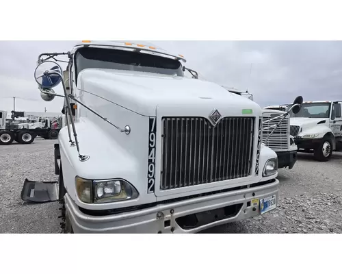 INTERNATIONAL 9400I Hood