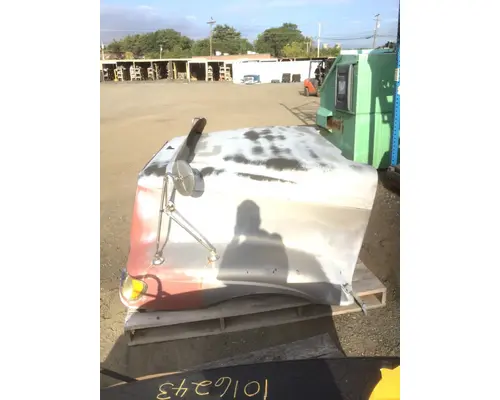 INTERNATIONAL 9400I Hood