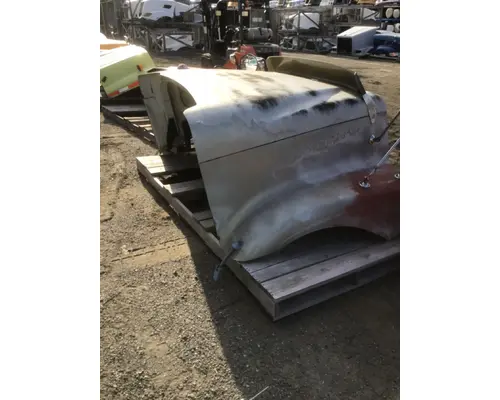 INTERNATIONAL 9400I Hood