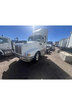 INTERNATIONAL 9400I Hood