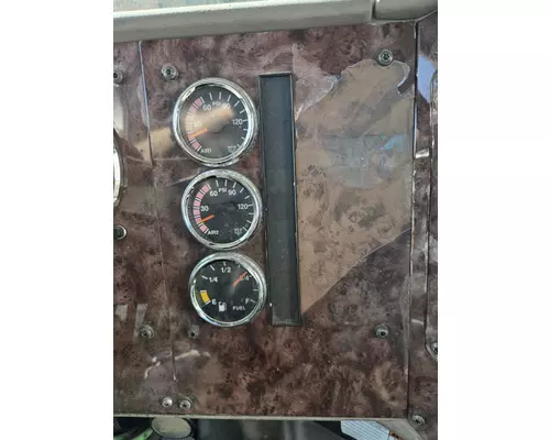 INTERNATIONAL 9400I Instrument Cluster