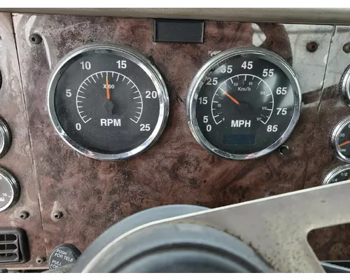 INTERNATIONAL 9400I Instrument Cluster