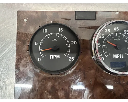 INTERNATIONAL 9400I Instrument Cluster