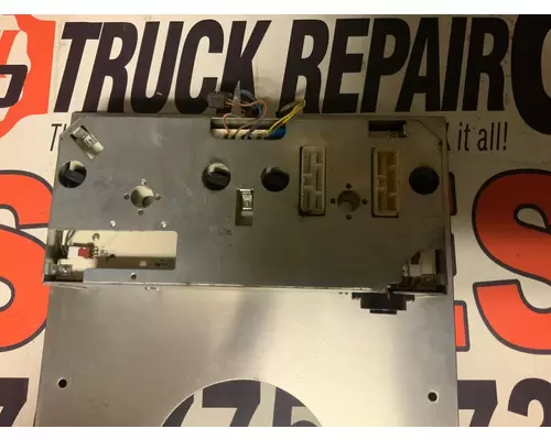 INTERNATIONAL 9400I Instrument Cluster