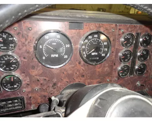 INTERNATIONAL 9400I Instrument Cluster