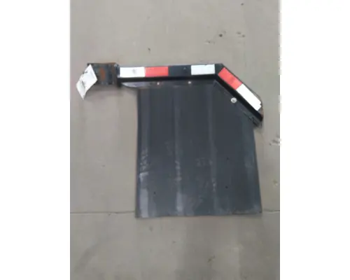 INTERNATIONAL 9400I MUD FLAP HANGER