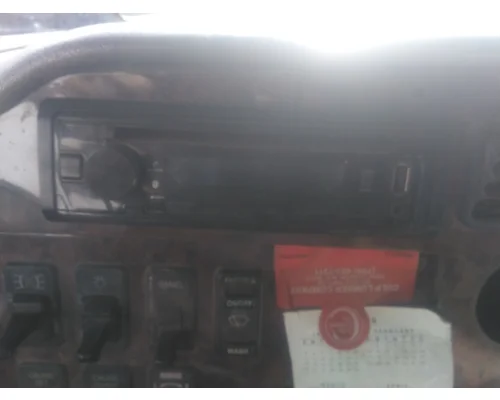 INTERNATIONAL 9400I RADIO AM/FM/BLUETOOTH