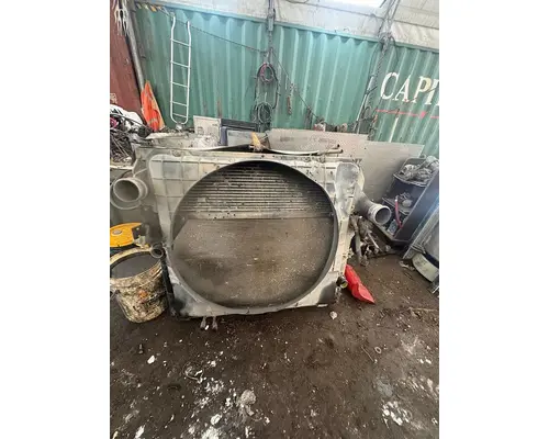 INTERNATIONAL 9400I Radiator