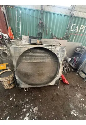 INTERNATIONAL 9400I Radiator
