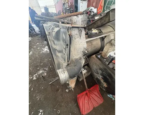 INTERNATIONAL 9400I Radiator