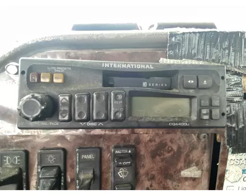 INTERNATIONAL 9400I Radio