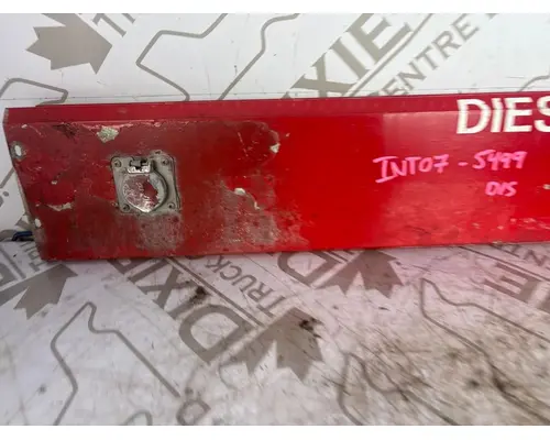 INTERNATIONAL 9400I Rocker Panel Moulding