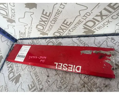 INTERNATIONAL 9400I Rocker Panel Moulding