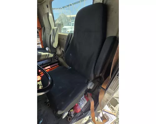 INTERNATIONAL 9400I Seat, Front