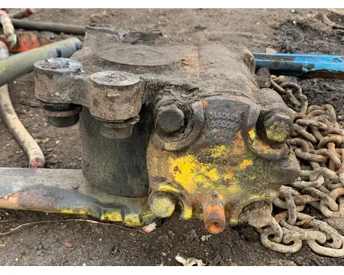 INTERNATIONAL 9400I Steering GearRack