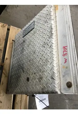 INTERNATIONAL 9400I TOOL BOX