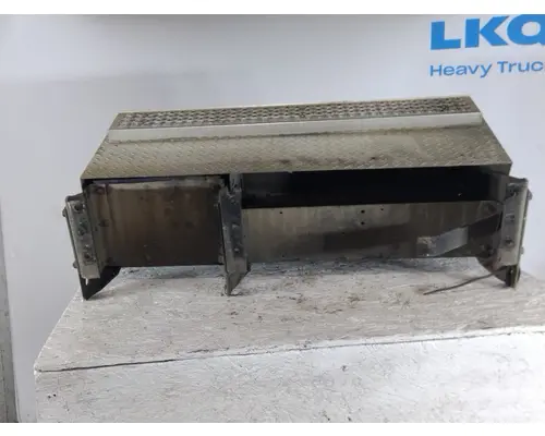 INTERNATIONAL 9400I TOOL BOX