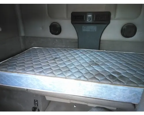 INTERNATIONAL 9400I WHOLE TRUCK FOR RESALE