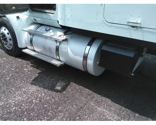 INTERNATIONAL 9400I WHOLE TRUCK FOR RESALE