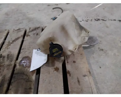 INTERNATIONAL 9400I WINDSHIELD WASHER RESERVOIR