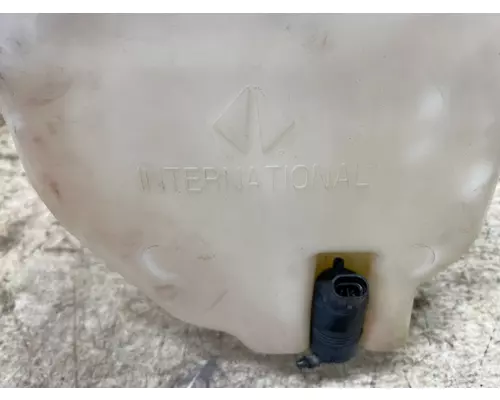 INTERNATIONAL 9400I Windshield Washer Reservoir