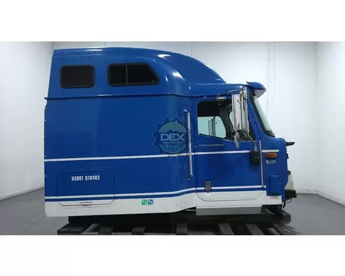 INTERNATIONAL 9400 8102 cab, complete