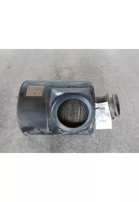 INTERNATIONAL 9400 AIR CLEANER