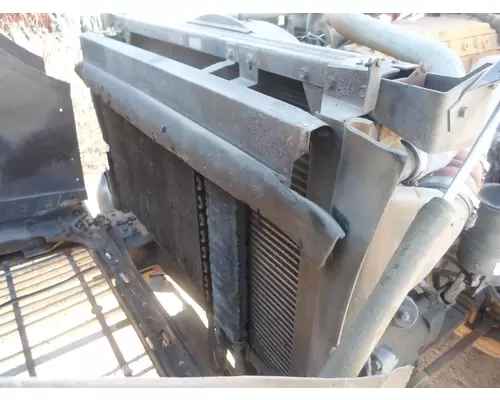 INTERNATIONAL 9400 Air Conditioner Condenser