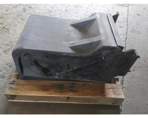 INTERNATIONAL 9400 BATTERY BOX