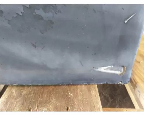 INTERNATIONAL 9400 BATTERY BOX