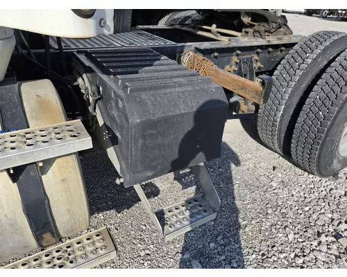 INTERNATIONAL 9400 Battery BoxTray