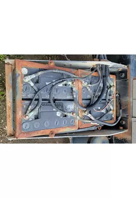 INTERNATIONAL 9400 Battery Box