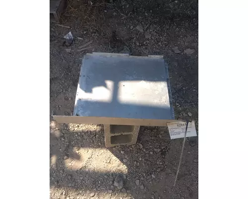 INTERNATIONAL 9400 Battery Box