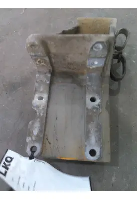 INTERNATIONAL 9400 CAB MOUNT,BRACKET