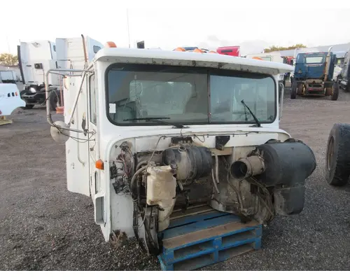 INTERNATIONAL 9400 Cab