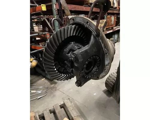 INTERNATIONAL 9400 Cutoff Assembly (Complete With Axles)