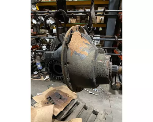 INTERNATIONAL 9400 Cutoff Assembly (Complete With Axles)