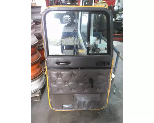 INTERNATIONAL 9400 DOOR ASSEMBLY, FRONT