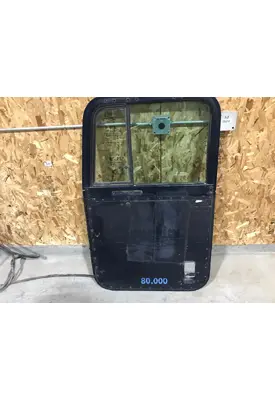 INTERNATIONAL 9400 DOOR-FRONT