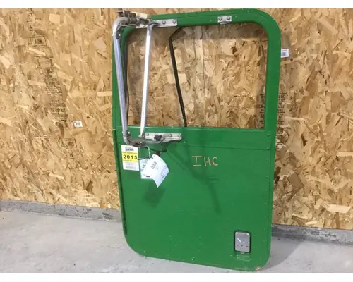 INTERNATIONAL 9400 DOOR-FRONT