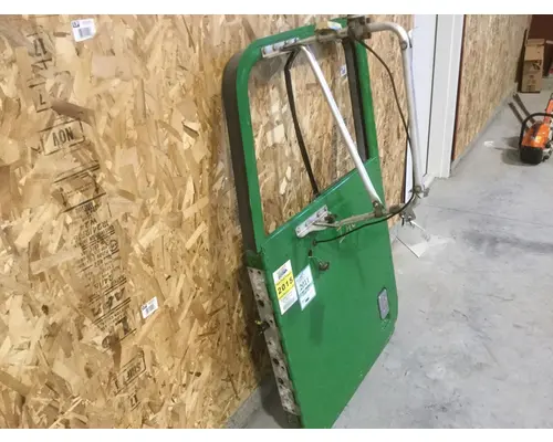 INTERNATIONAL 9400 DOOR-FRONT