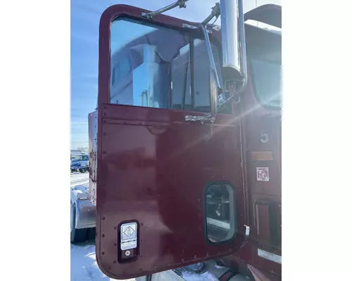 INTERNATIONAL 9400 Door Assembly, Front