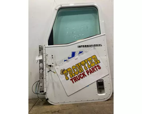 INTERNATIONAL 9400 Door Assembly, Front