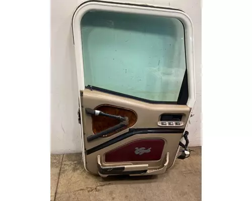 INTERNATIONAL 9400 Door Assembly, Front